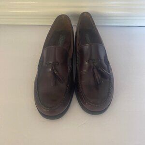 G.H Bass and Co Women’s Leather Loafers/shoes with tassel,  Size 7.5M